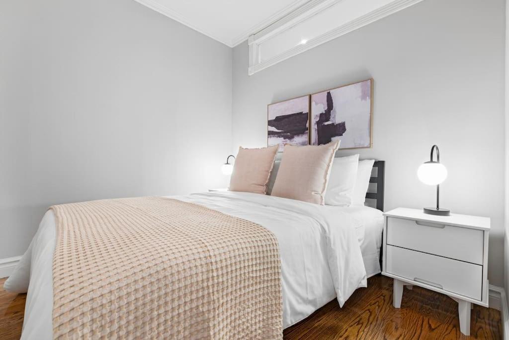 Gorgeous & Bright 3Bdr & 1Bth In Midtown Manhattan New York Exterior foto